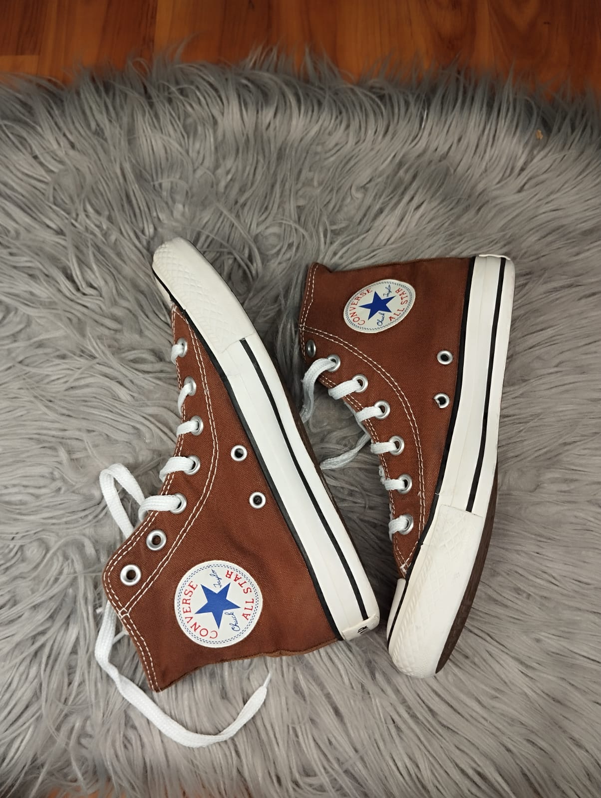 Brown high rise converse